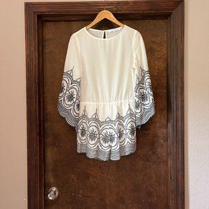 ENGLISH FACTORY SHORTS ROMPER EYELET AND EMBROIDERED